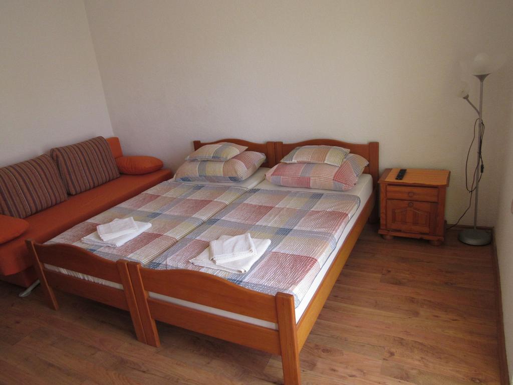 Apartment Near The Vrboska