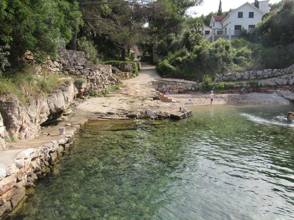 Apartment Near The Vrboska